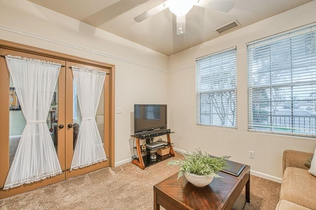 2741 Buckingham Avenue, Clovis, CA 93611