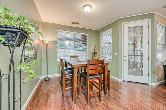 2741 Buckingham Avenue, Clovis, CA 93611