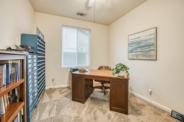 2741 Buckingham Avenue, Clovis, CA 93611