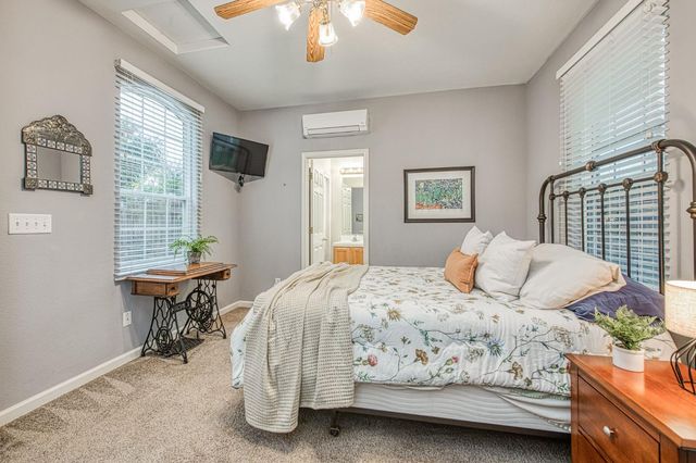 2741 Buckingham Avenue, Clovis, CA 93611