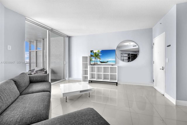 1900 N Bayshore Drive 3610, Miami, FL 33132
