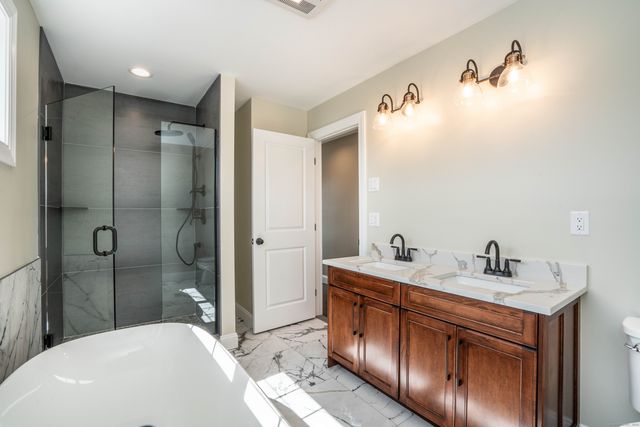 975 High Road, Berlin, CT 06037