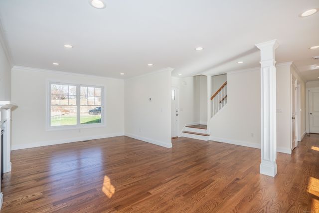 975 High Road, Berlin, CT 06037