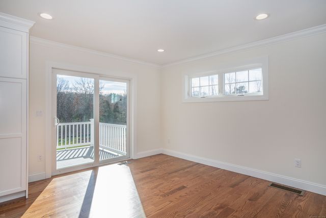 975 High Road, Berlin, CT 06037