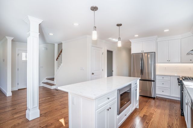 975 High Road, Berlin, CT 06037