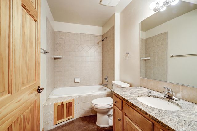 3608 12th Street NW, Albuquerque, NM 87107