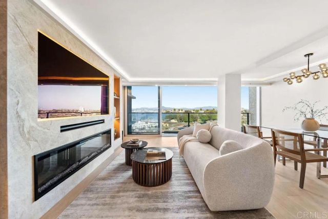 1820 Avenida Del Mundo 506, Coronado, CA 92118
