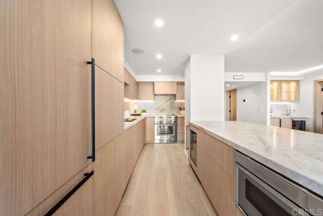 1820 Avenida Del Mundo 506, Coronado, CA 92118