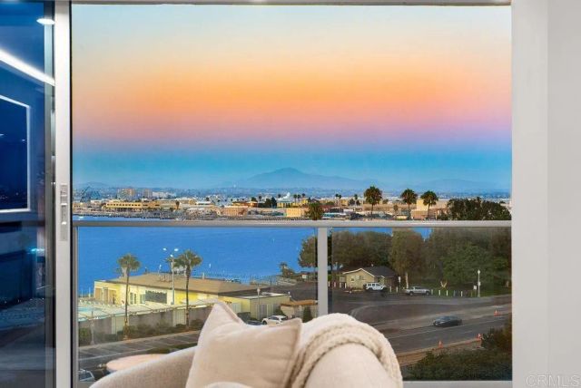 1820 Avenida Del Mundo 506, Coronado, CA 92118