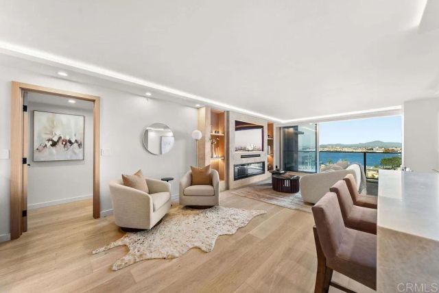 1820 Avenida Del Mundo 506, Coronado, CA 92118