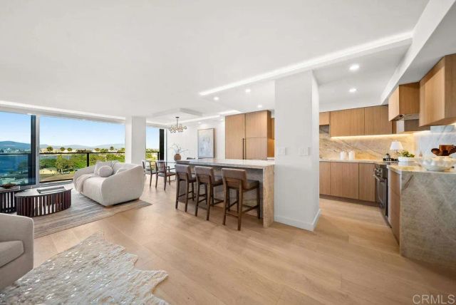 1820 Avenida Del Mundo 506, Coronado, CA 92118