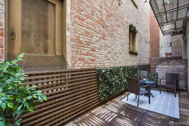 901 Bush Street 103, San Francisco, CA 94109