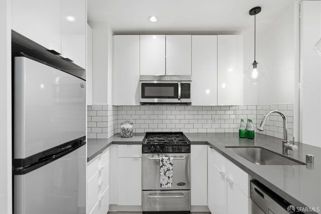 901 Bush Street 103, San Francisco, CA 94109