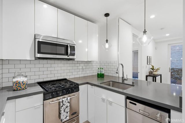 901 Bush Street 103, San Francisco, CA 94109