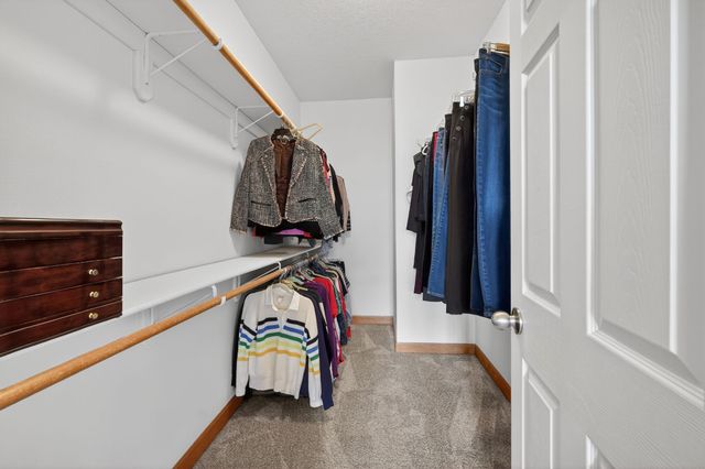 7238 Cody Drive, West Des Moines, IA 50266