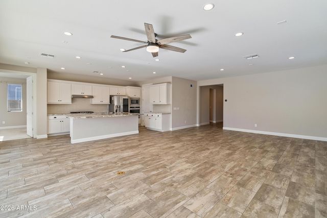17171 W THOUSAND OAKS Street, Surprise, AZ 85388