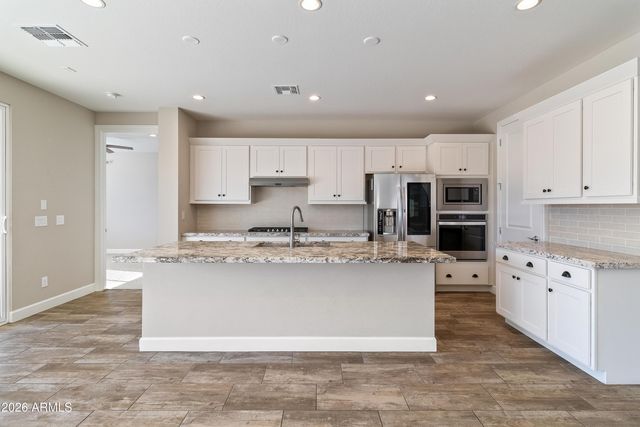 17171 W THOUSAND OAKS Street, Surprise, AZ 85388