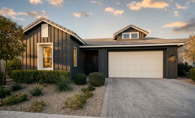 17171 W THOUSAND OAKS Street, Surprise, AZ 85388