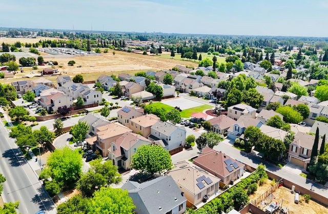 4629 W Javier Way, Fresno, CA 93722