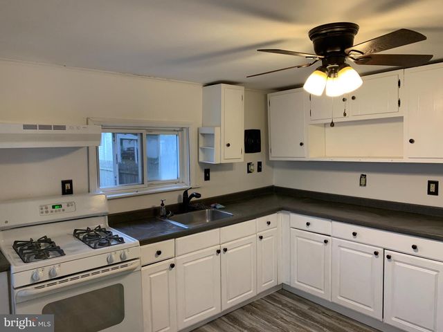 342 LINCOLN AVE, Pottstown, PA 19464