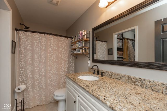 2139 Bridlewood Drive, Franklin, IN 46131