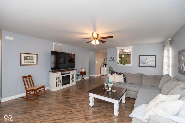 2139 Bridlewood Drive, Franklin, IN 46131