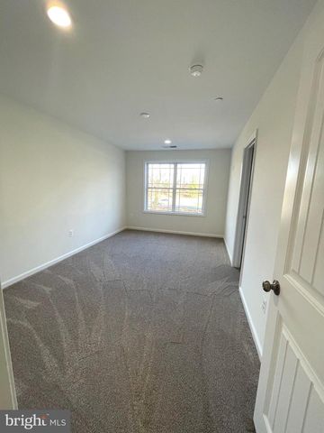 1394 B AND A BLVD, Arnold, MD 21012