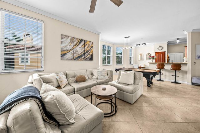 11720 St Andrews Place 308, Wellington, FL 33414