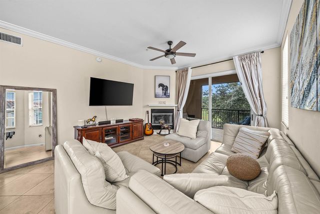 11720 St Andrews Place 308, Wellington, FL 33414