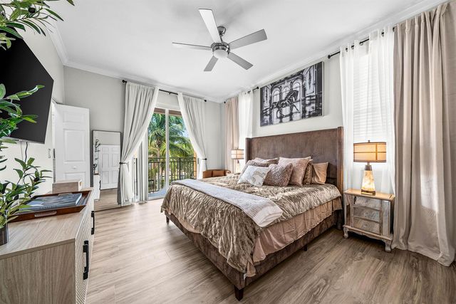 11720 St Andrews Place 308, Wellington, FL 33414
