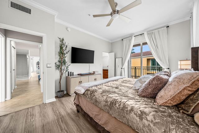 11720 St Andrews Place 308, Wellington, FL 33414