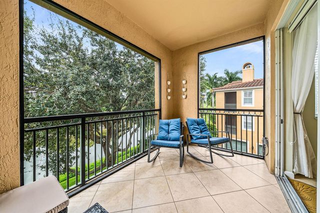 11720 St Andrews Place 308, Wellington, FL 33414