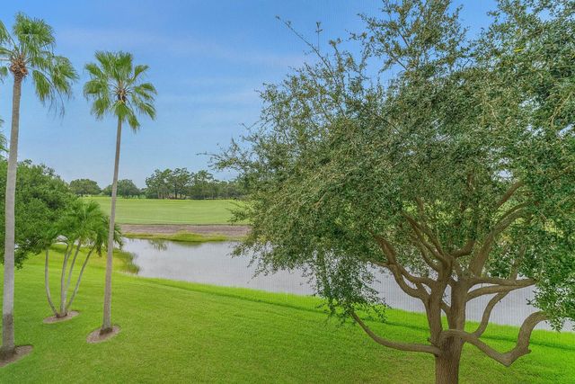11720 St Andrews Place 308, Wellington, FL 33414