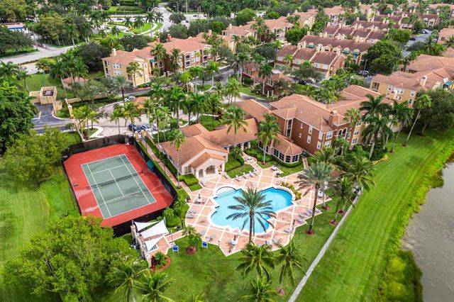 11720 St Andrews Place 308, Wellington, FL 33414