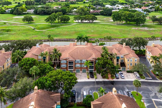 11720 St Andrews Place 308, Wellington, FL 33414