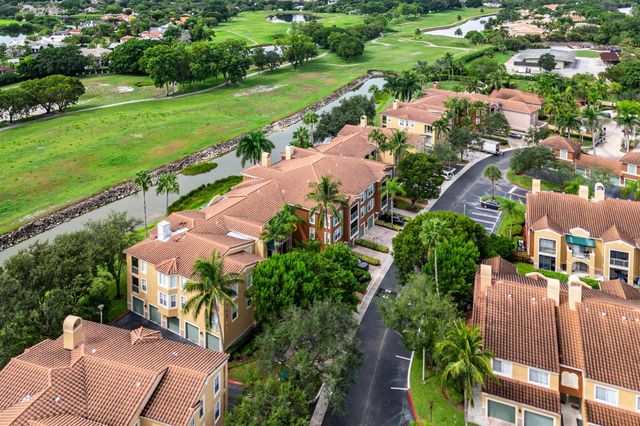 11720 St Andrews Place 308, Wellington, FL 33414