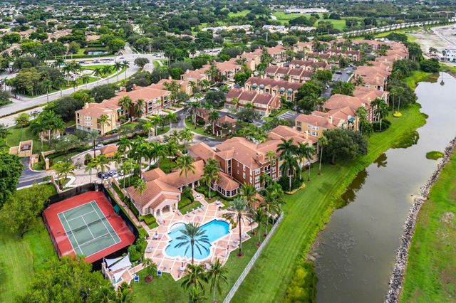 11720 St Andrews Place 308, Wellington, FL 33414