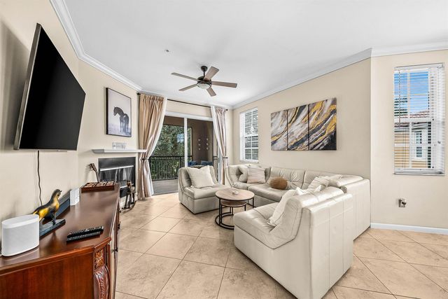 11720 St Andrews Place 308, Wellington, FL 33414