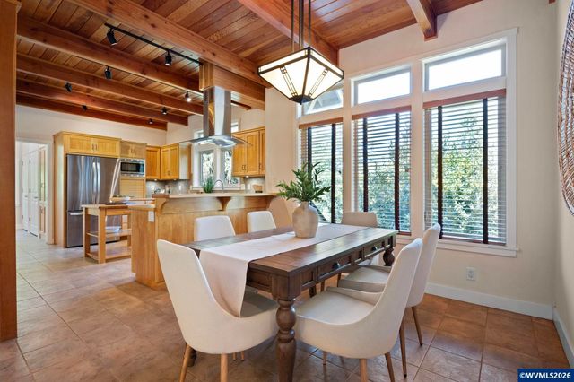 2089 Graham Dr, Eugene, OR 97405