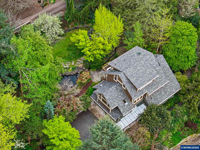 2089 Graham Dr, Eugene, OR 97405