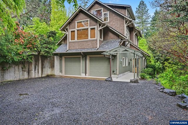 2089 Graham Dr, Eugene, OR 97405