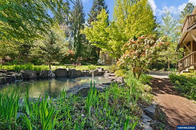 2089 Graham Dr, Eugene, OR 97405