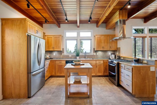 2089 Graham Dr, Eugene, OR 97405