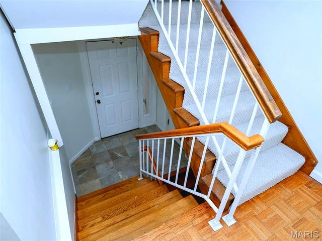 1003 Nobleman Drive, Creve Coeur, MO 63146