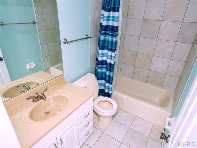 1003 Nobleman Drive, Creve Coeur, MO 63146