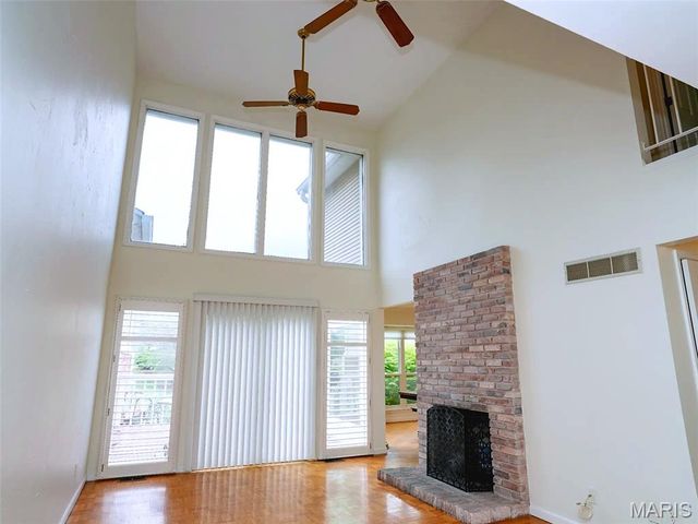 1003 Nobleman Drive, Creve Coeur, MO 63146