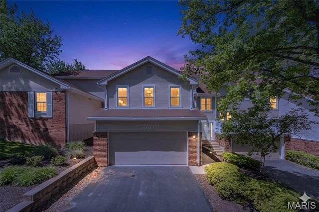 1003 Nobleman Drive, Creve Coeur, MO 63146