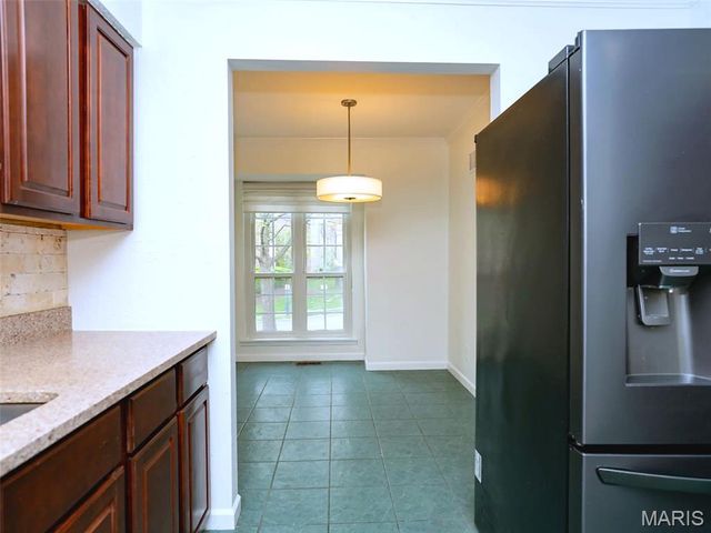 1003 Nobleman Drive, Creve Coeur, MO 63146