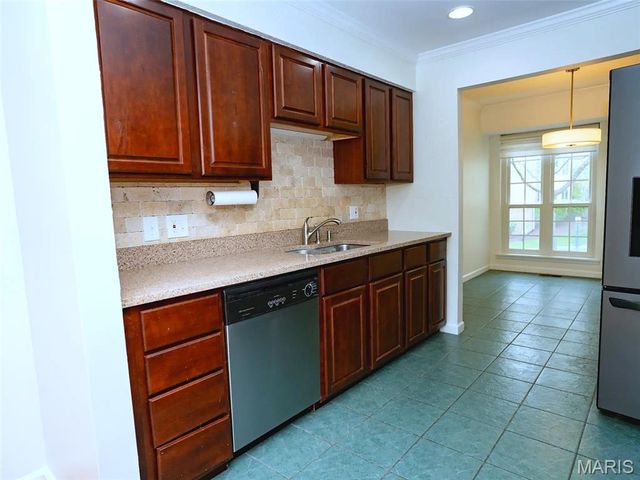 1003 Nobleman Drive, Creve Coeur, MO 63146