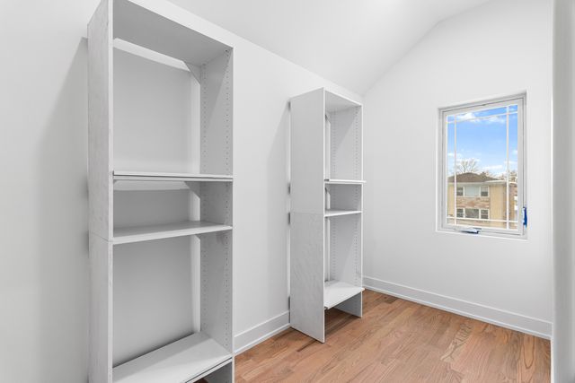 2411 N 77th Avenue, Elmwood Park, IL 60707